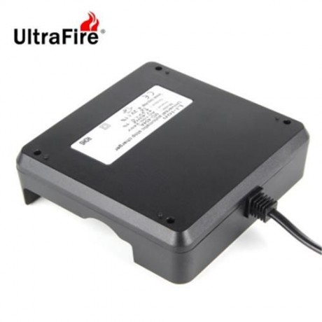ULTRAFIRE MD-404A 26650 BATTERY 4-CHANNEL CHARGER AC 100 - 240V (BLACK)