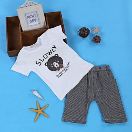 2PCS BOYS KIDS CASUAL SLOWLY PRINTED T-SHIRT PLAID CROP PANTS (WHITE)