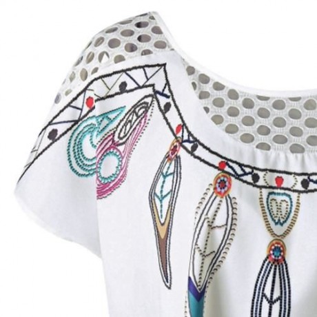 PLUS SIZE HOLLOW OUT FEATHER PRINT TOP (WHITE)