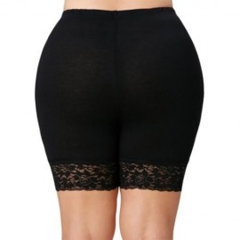 PLUS SIZE LACE INSERT SHORT LEGGINGS (BLACK)