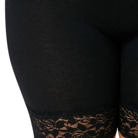 PLUS SIZE LACE INSERT SHORT LEGGINGS (BLACK)