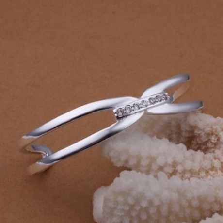 SWEET CUTE WOMEN'S RHINESTONE OPENWORK BRACELET (SILVER)