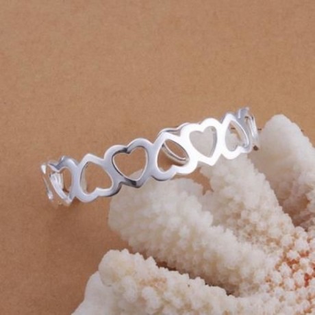 STYLISH CHIC WOMEN'S OPENWORK HEART ROUND BRACELET (SILVER)