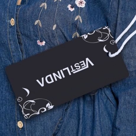 PLUS SIZE FLORAL EMBROIDERED LONGLINE DENIM SHIRT (BLUE)