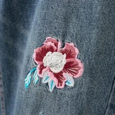 VINTAGE FLORAL EMBROIDERY RIPPED WOMEN JEANS (DENIM BLUE)