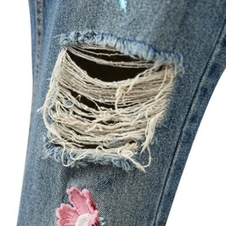 VINTAGE FLORAL EMBROIDERY RIPPED WOMEN JEANS (DENIM BLUE)