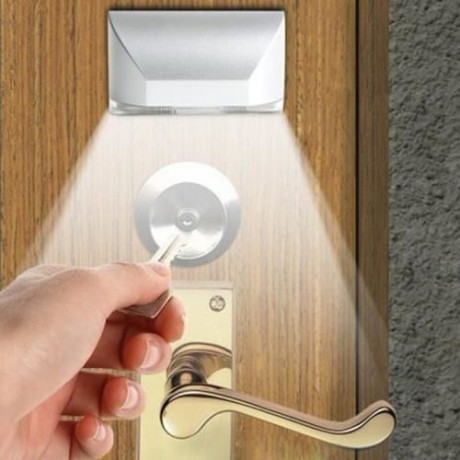 L0403 SLEEK IR MOTION SENSOR AUTO PIR 4 LEDS LIGHT (SILVER)