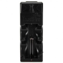 TRUSTFIRE TR-005 LITHIUM BATTERY CHARGER FOR 26650 / 25500 / 26700 / 16340 / 18650 (BLACK)