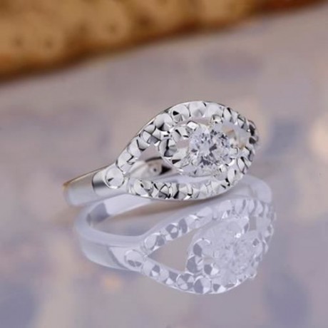 FASHIONABLE RHINSTONE HOLLOW OUT WOMEN'S RING (WHITE)