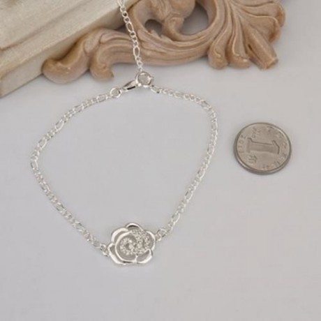 FRESH STYLE FLORAL HOLLOW OUT SOLID COLOR ANKLET FOR WOMEN (WHITE)