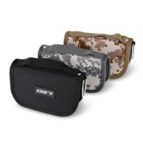 LEO PORTABLE FISHING LURE HOOK BAIT POUCH METAL SEQUIN BAG (DESERT CAMOUFLAGE)