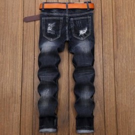 STRAIGHT LEG GRAPHIC APPLIQUE INSERT DISTRESSED JEANS (BLACK)