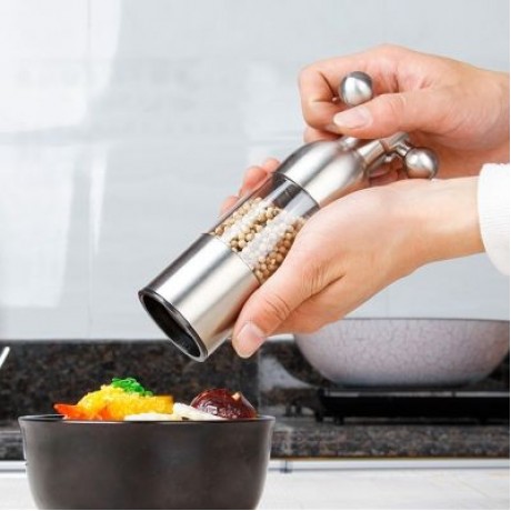 Stainless Steel Manual Pepper Grinder Cooking Tool (SILVER)