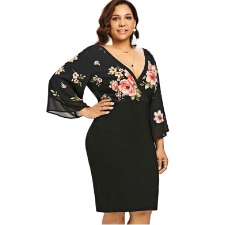 Plus Size Bell Sleeve Floral Plunging Neck Dress (BLACK)