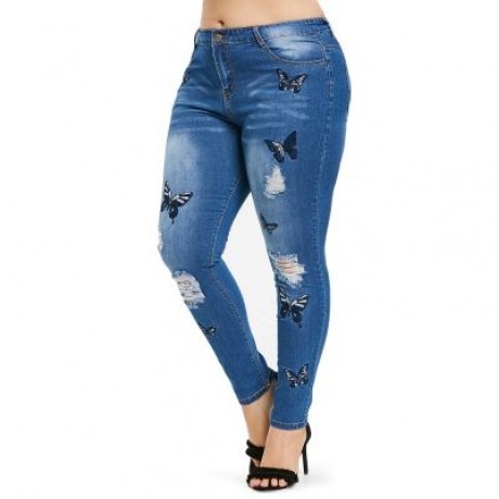 Plus Size Distressed Embroidered Jeans (WINDOWS BLUE)