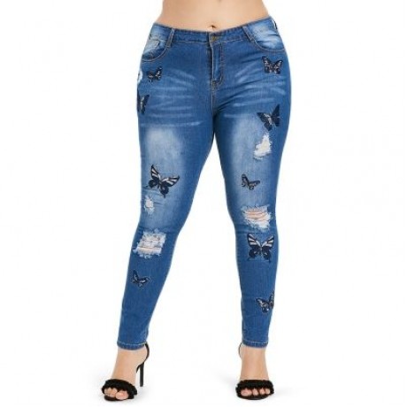 Plus Size Distressed Embroidered Jeans (WINDOWS BLUE)