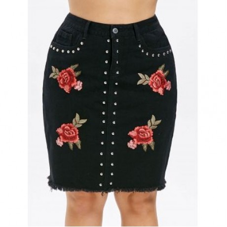 Plus Size Embroidery Denim Skirt (BLACK)