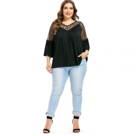 Plus Size Lace Panel Flare Sleeve T-shirt (BLACK)