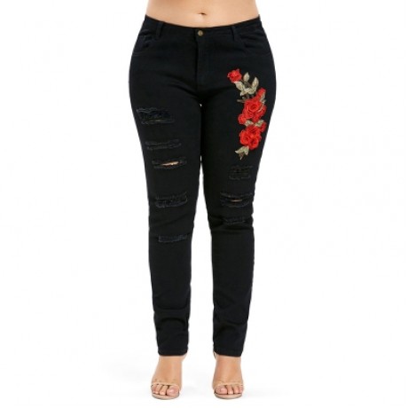 Plus Size Frayed Embroidery Applique Jeans (BLACK)