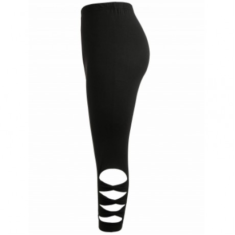 Plus Size Ladder Cutout Capri Leggings (BLACK)