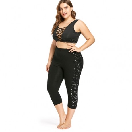 Rhinestone Embellished Plus Size Capri Leggings (BLACK)
