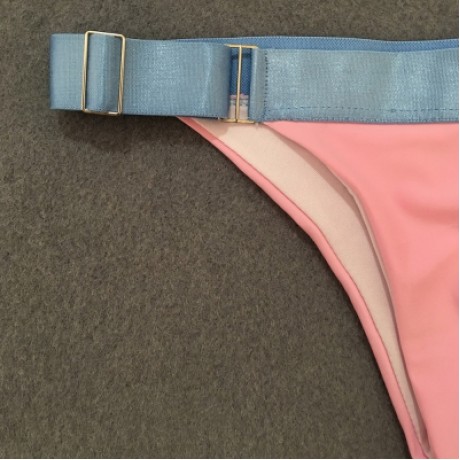 Shoulder Strap Padded Color Blocking Low Waist Women Bikini Set (PINK)