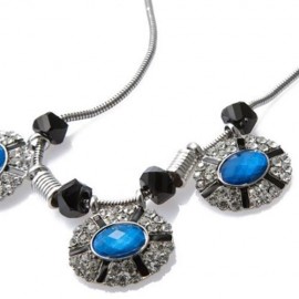 TRENDY ROUND SHAPE PENDANT NECKLACE FOR WOMEN (BLUE)