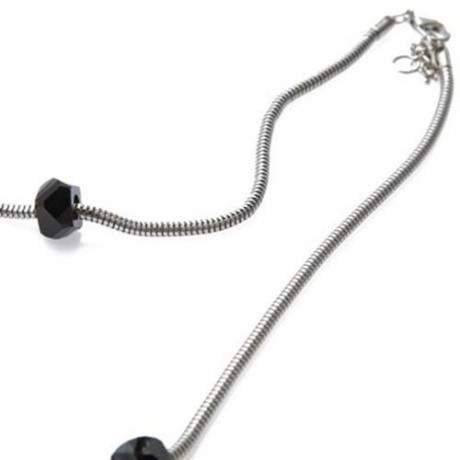 TRENDY ROUND SHAPE PENDANT NECKLACE FOR WOMEN (BLUE)