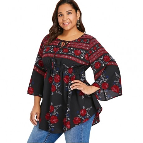Plus Size Floral Flare Sleeve Blouse (BLACK)