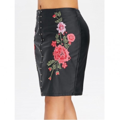 Plus Size Embroidery PU Leather Skirt (BLACK)