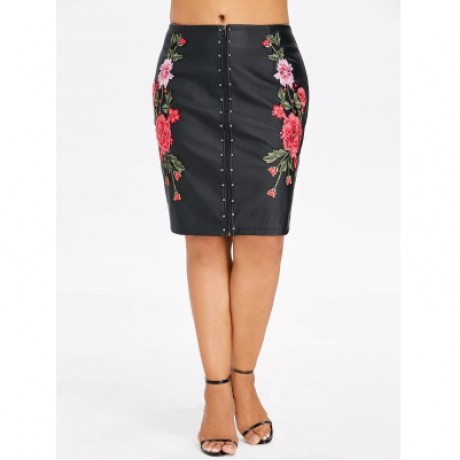 Plus Size Embroidery PU Leather Skirt (BLACK)