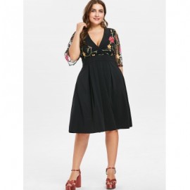 Plus Size Embroidery Surplice Dress (BLACK)