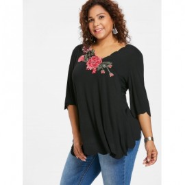 Plus Size V Neck Embroidery T-shirt (BLACK)