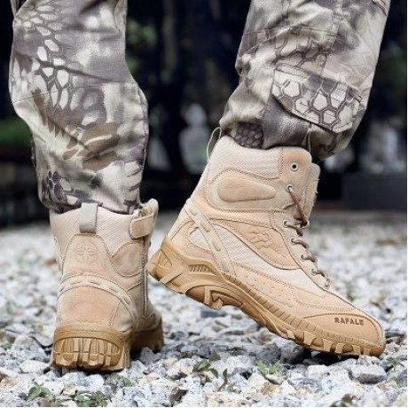 Men Stylish Wear-resistant Antiskid Boots (TAN)