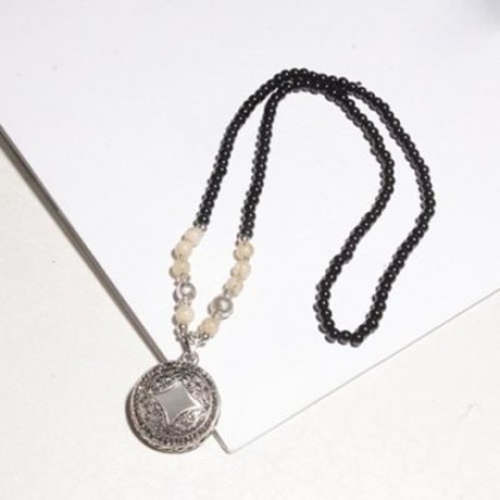 CHIC WOMEN'S BEADS ROUND PENDANT SWEATER CHAIN NECKLACE (COLORMIX)