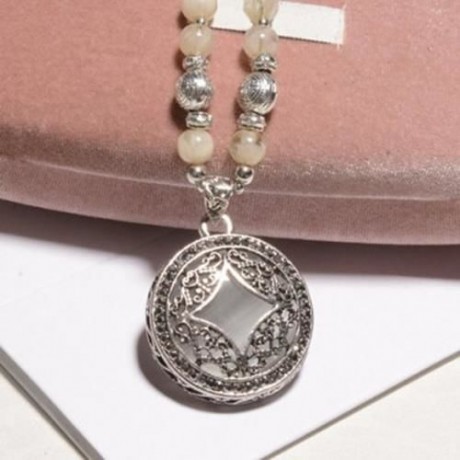 CHIC WOMEN'S BEADS ROUND PENDANT SWEATER CHAIN NECKLACE (COLORMIX)