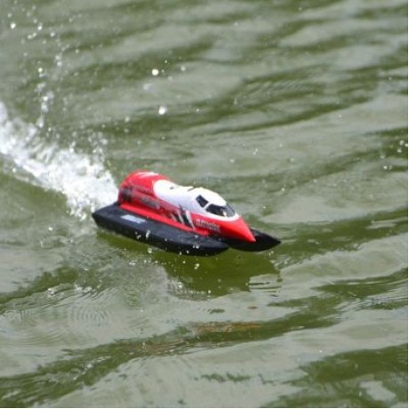 VOLANTEXRC 795 - 2 WATERPROOF RC BOAT 28KM/H SPEEDBOAT SUMMER WATER TOY (RED)