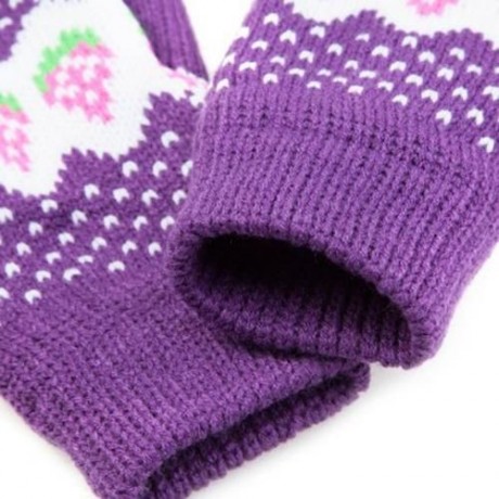 PAIR OF CUTE STRAWBERRY PATTERN COLOR BLOCK KNITTED GLOVES FOR WOMEN (COLOR ASSORTED)