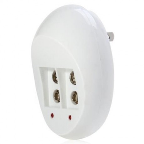 C818 2 SLOTS LED WALL 6F22 ( 9V ) BATTERY CHARGER - US PLUG (WHITE)