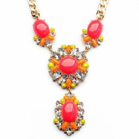 VINTAGE RED WATERDROP SHAPED FAUX GEM DECORATED FLOWER PENDANT NECKLACE FOR WOMEN (RED)