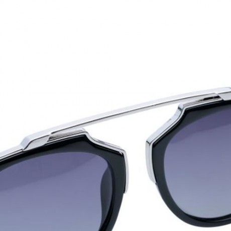 CHIC ALLOY BAR AND FULL FRAME DESIGN SUNGLASSES FOR WOMEN (SILVER GRAY)