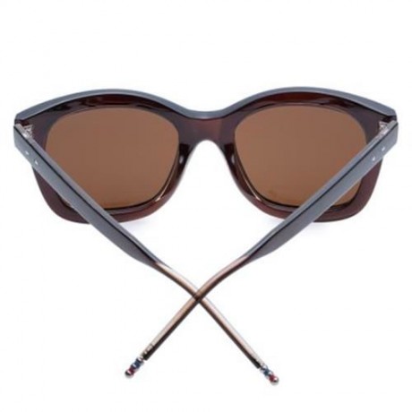 CHIC FULL FRAME SOLID COLOR SUNGLASSES FOR WOMEN (TEA-COLORED)