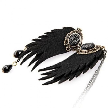 PAIR OF DELICATE FAUX CRYSTAL TASSEL WING WOMEN'S CLIP EARRINGS (BLACK)
