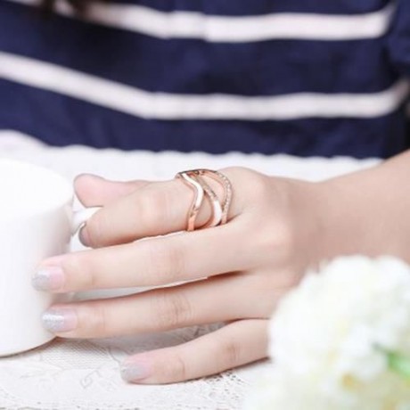 R760-B NICKLE FREE ANTIALLERGIC NEW FASHION JEWELRY 18K GOLD PLATED RING (ROSE GOLD)