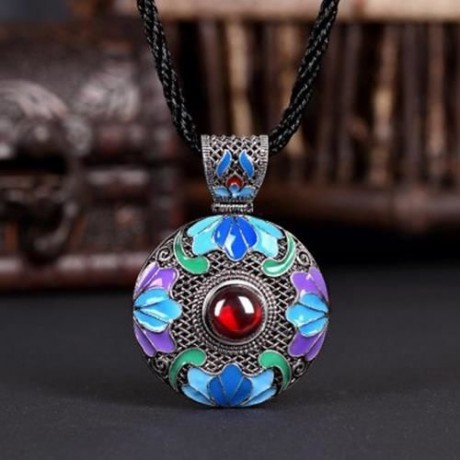 N007-B ROUND DIAMOND NATIONAL STYLE NECKLACE FOR WOMEN (RED)