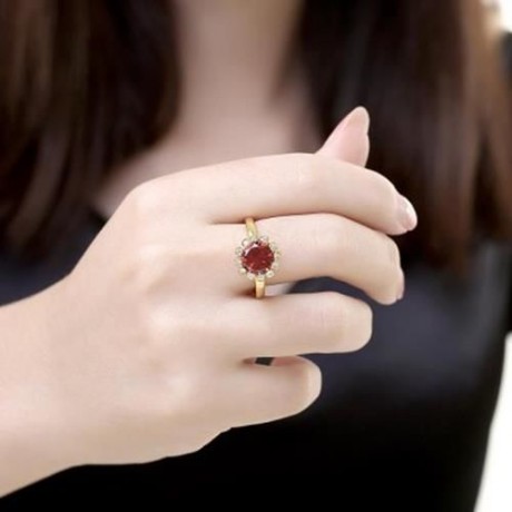 R401 - A FASHION JEWELRY ZIRCON RING (GOLDEN)