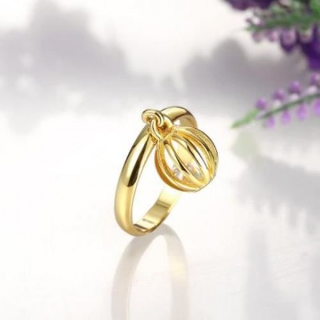 R405 - A FASHION JEWELRY ZIRCON RING (GOLDEN)
