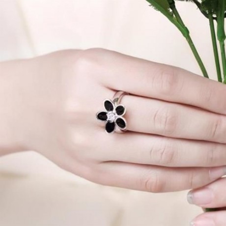 R735 SILVER PLATED NEW DESIGN FINGER RING FOR LADY (BLACK)