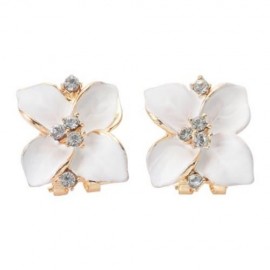 FLOWER DESIGN RHINESTONE EMBELLISHED ALLOY STUD EARRINGS FOR LADIES (WHITE)