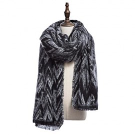 VINTAGE RHOMBUS PRINTED LADIES WARM SCARF (BLACK)